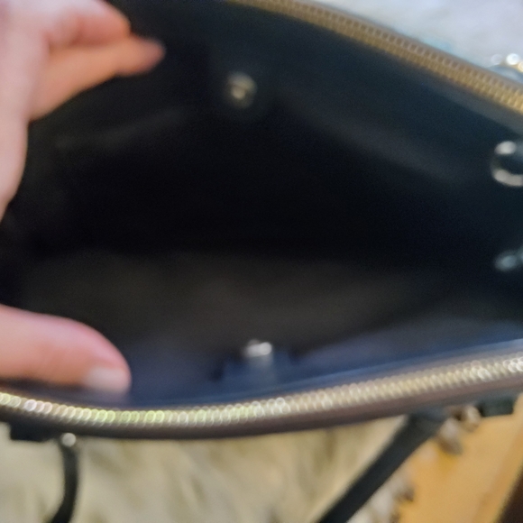 Authentic Coach Christie Carryall - Picture 11 of 15